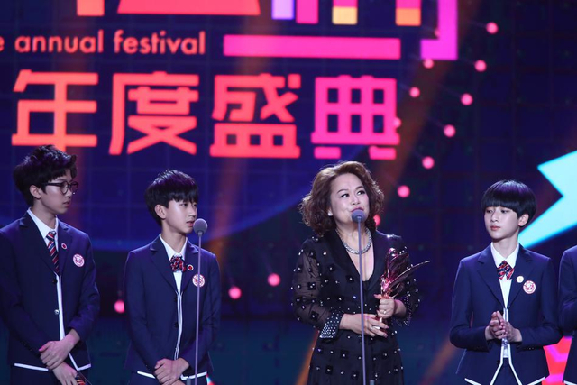 杜丽莎获最受关注品质歌手