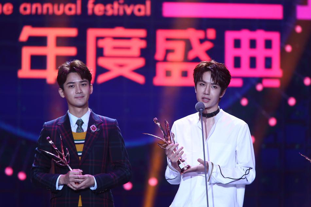 王一博获偶像新势力