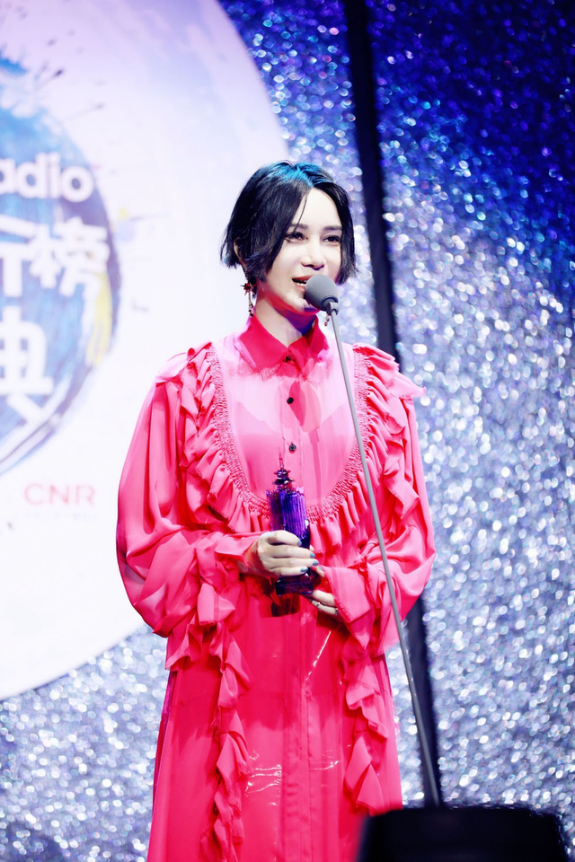 尚雯婕获年度最受欢迎女歌手(内地)