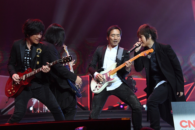 五月天热力表演
