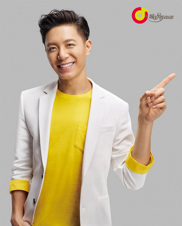 韦礼安斩获“年度至尊创作歌手-港台地区”