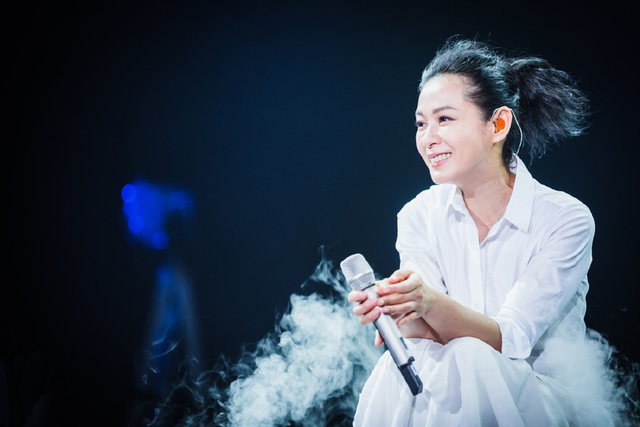 冲破华语女歌手演唱会场次记录