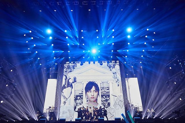 周笔畅巡演全程高跟鞋玩唱跳