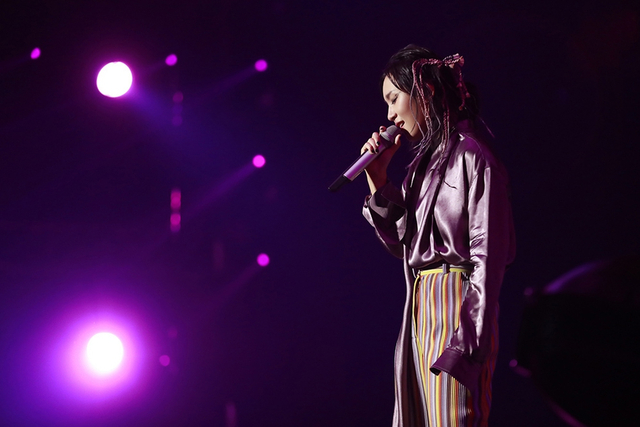 周笔畅巡演全程高跟鞋玩唱跳