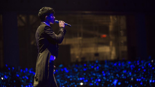 张杰演唱会长沙站落幕 张碧晨惊喜现身合唱