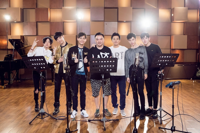 李健邀学员齐聚北京制作纪念曲