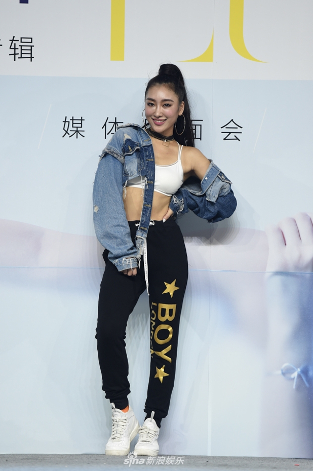 秦宇子开新专辑发布会 期待未来能够与齐秦合作