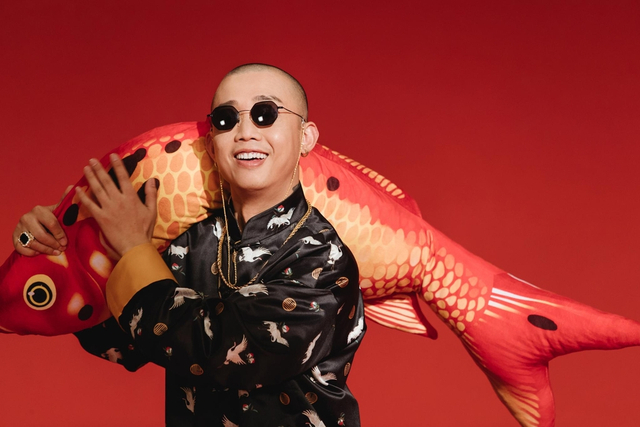 组图：祖海GAI共同演绎《好运来》 民歌混搭嘻哈