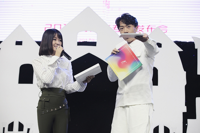 组图：阿悄新专辑《霓NEED》上线 发布会在京举行