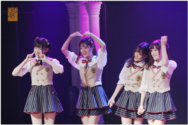 组图：SNH48姐妹团CKG48落户重庆 36位成员首度曝光