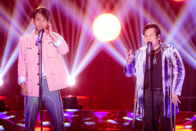 组图：杨黎唱《星星点灯》 诠释新时代的自我激励