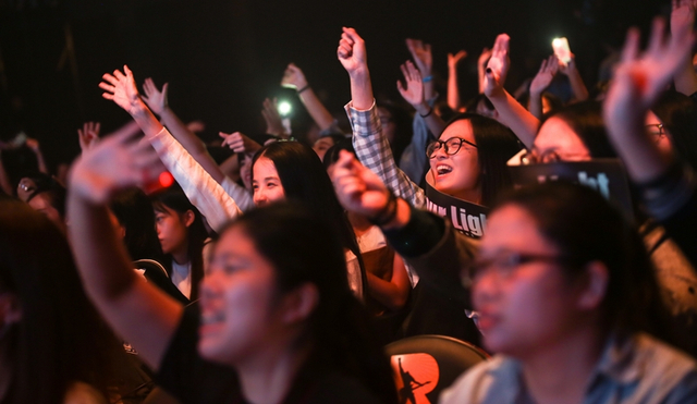 组图：毕书尽音乐分享会在广州举办 12月在小巨蛋开唱