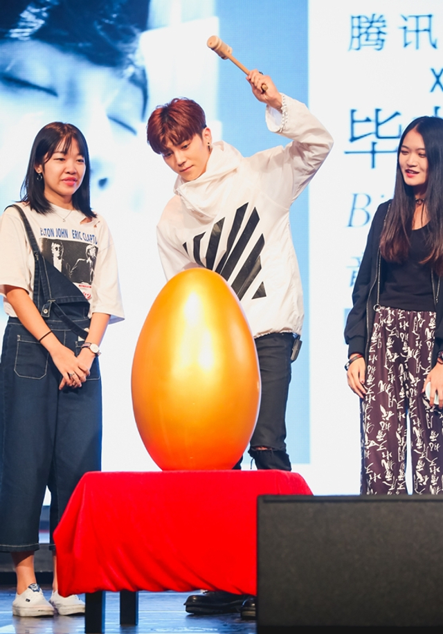 组图：毕书尽音乐分享会在广州举办 12月在小巨蛋开唱