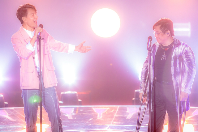 组图：杨黎唱《星星点灯》 诠释新时代的自我激励