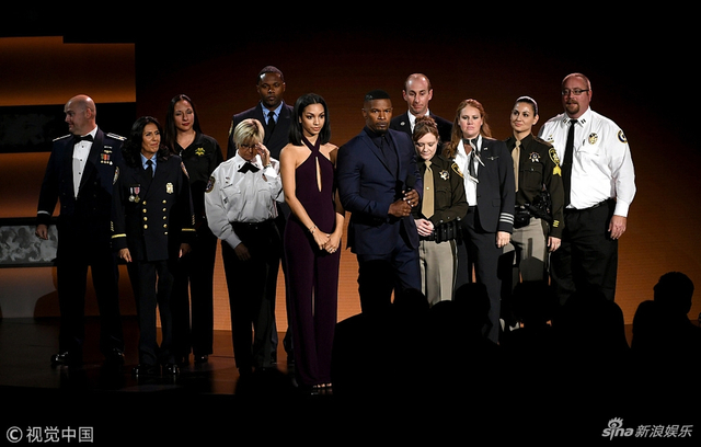 杰米·福克斯讲话时女儿旁听