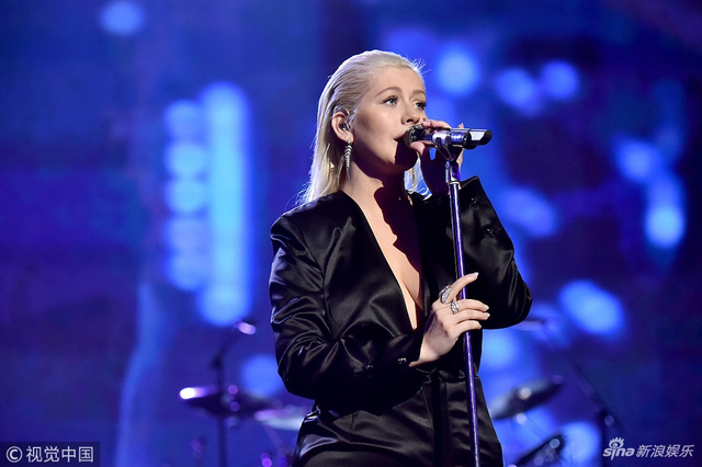 克里斯蒂娜·阿奎莱拉