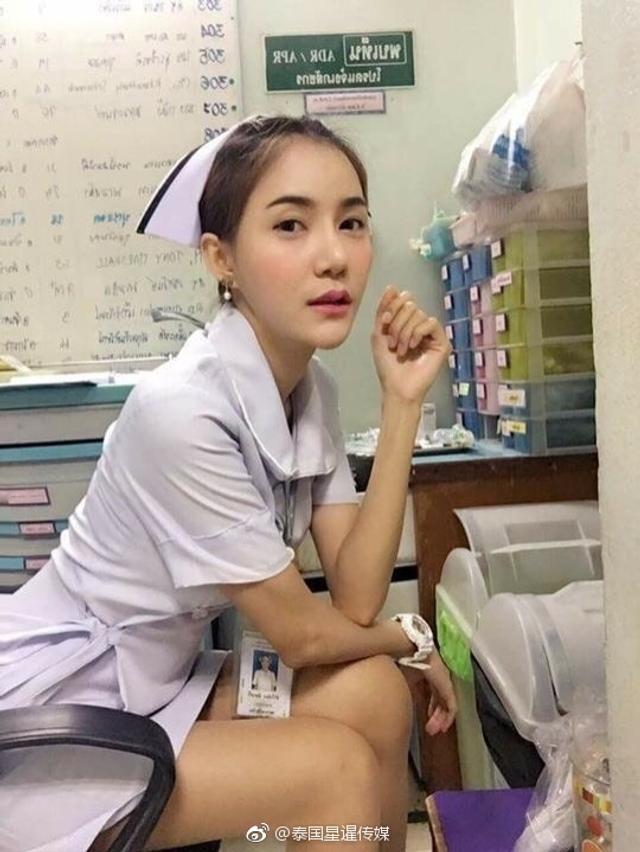 性感护士不堪网络暴力辞职