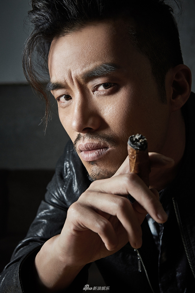 武强"光速反派"写真曝光 硬汉霸气外露