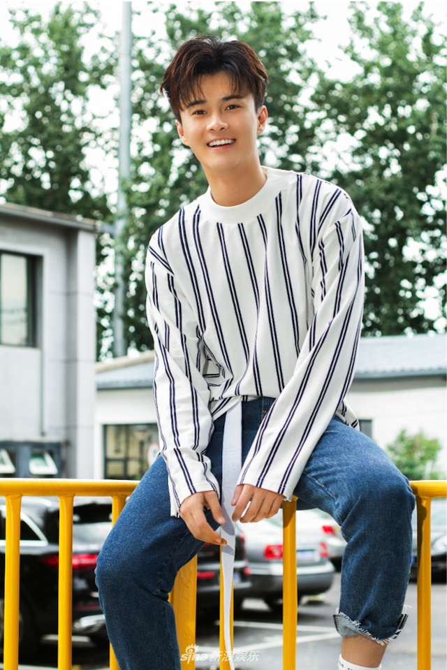 王艺霖阳光俊朗少年感十足
