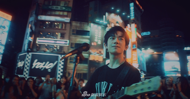 组图:易烊千玺合作五月天 演技爆发受称赞