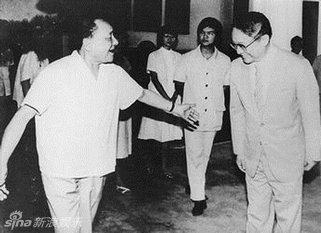 组图：金庸逝世享年94岁 音容笑貌犹在眼前