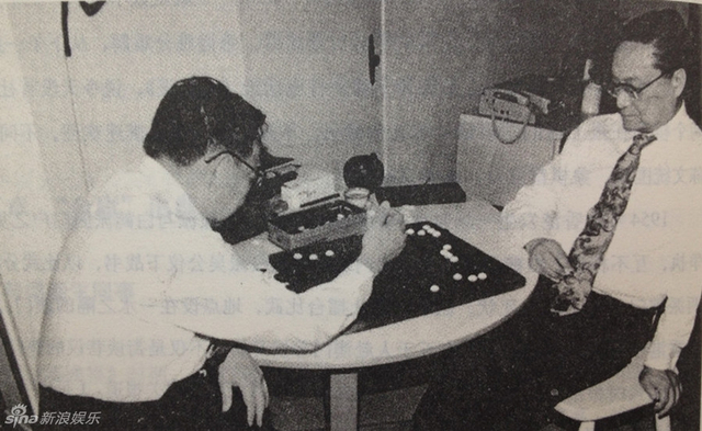 组图：金庸逝世享年94岁 音容笑貌犹在眼前