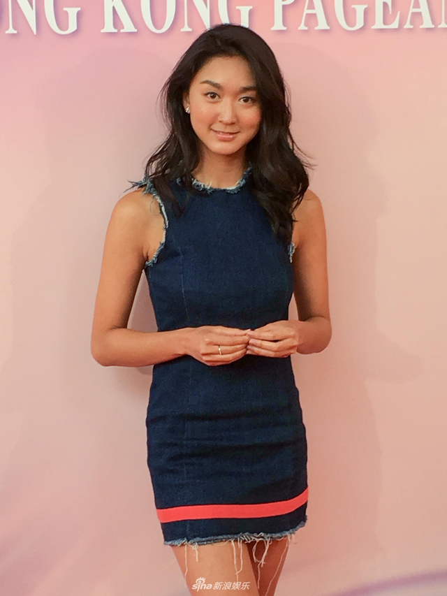 组图：港姐首轮面试质量参差 有清纯小妹妹也有阿姨秀身材