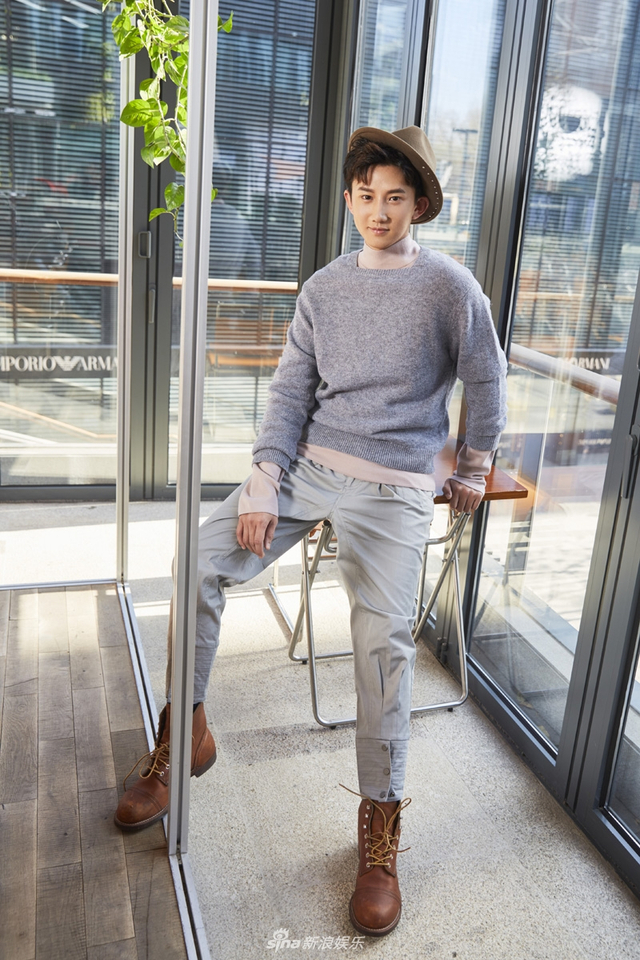 梁振伦暖冬写真曝光