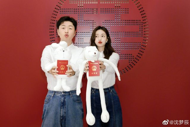 组图：每天心动一点点！杜海涛沈梦辰结婚 九年爱情长跑好甜蜜