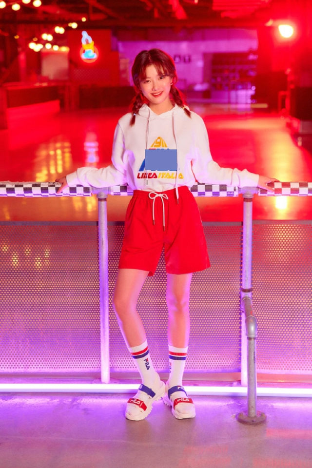 金裕贞拍春季运动写真 活力少女青春洋溢_新浪图片