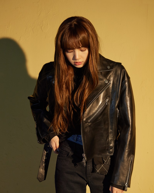 bp成员lisa穿羽绒服抢先入冬