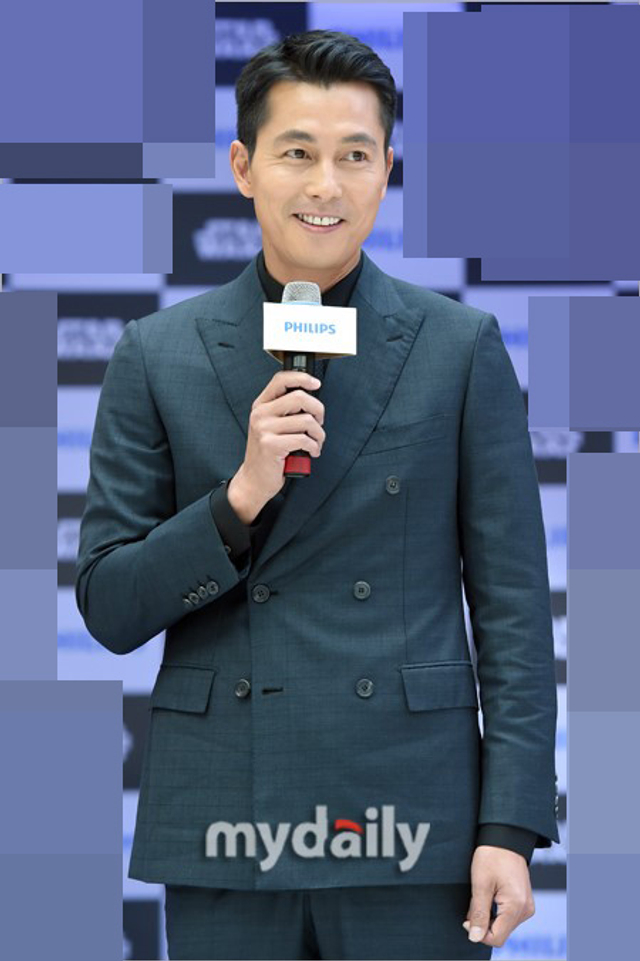 郑雨盛亮相活动西装笔挺 展成熟型男魅力