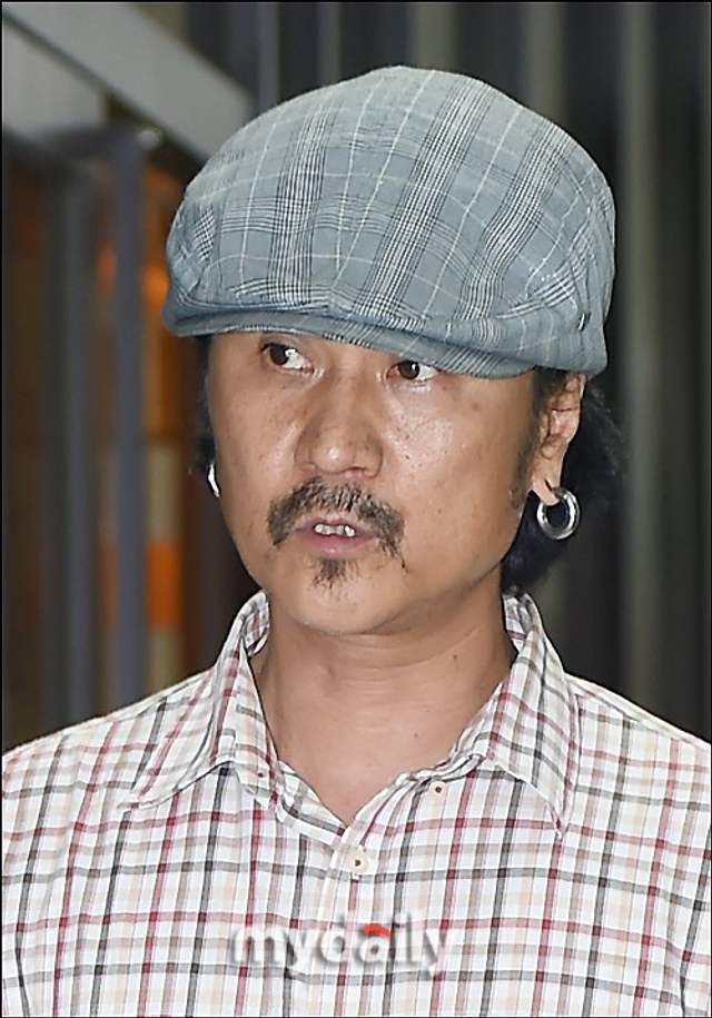 组图：韩星李朱诺涉嫌性骚扰出庭 还曾借钱不还