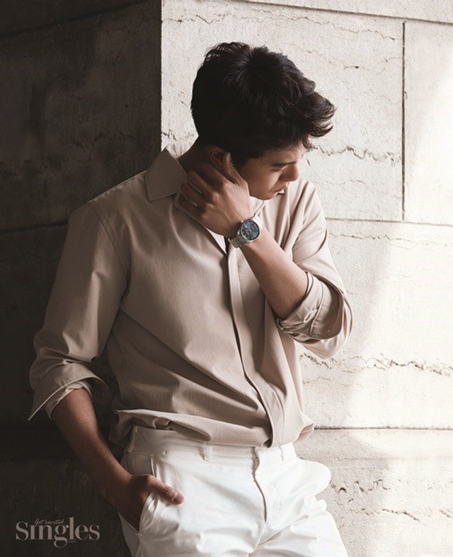 韩男星河锡辰法国巴黎拍宣传照 展十足男人味