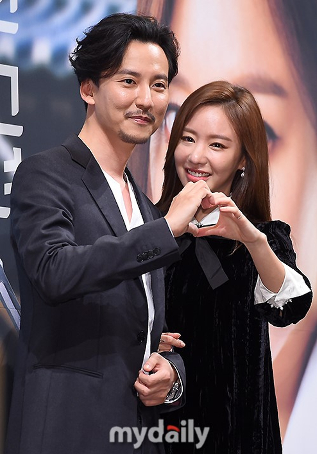 tvN《名不虚传》发布会 金南佶金雅中等出席_新浪图片