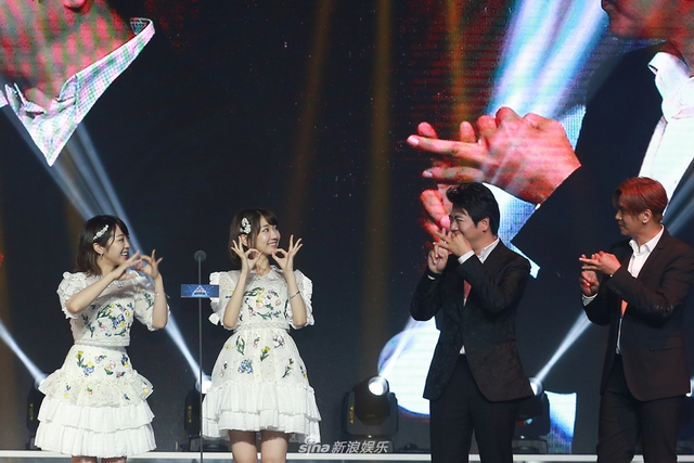 AKB48教罗志祥、郎朗舞蹈动作