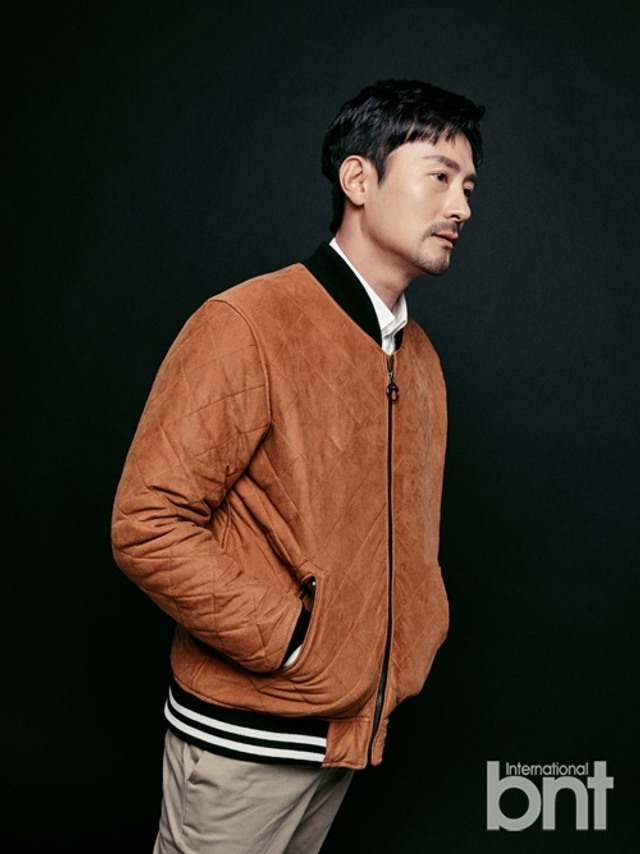 组图:韩星林亨俊拍时尚写真 展成熟型男魅力