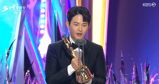 最佳新人男演员郑在光