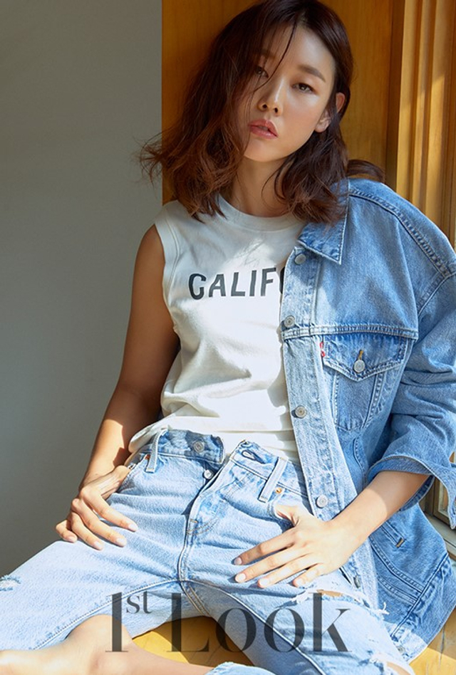 韩模特韩惠珍拍写真 大秀完美比例身材