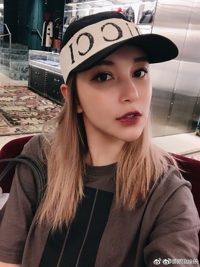 组图：薛之谦再发文风波 称遭李雨桐出轨背叛全家勒索