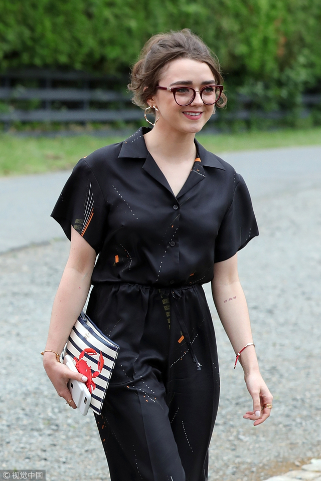 雪诺女野人结婚!权游剧组道贺