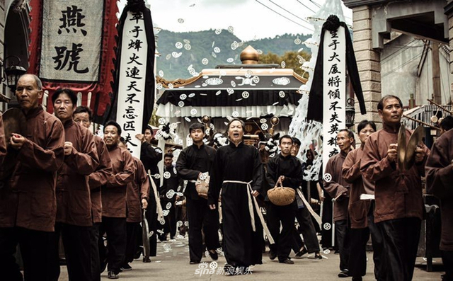组图：《宣武门》曝大场景剧照 百年峥嵘精准再现