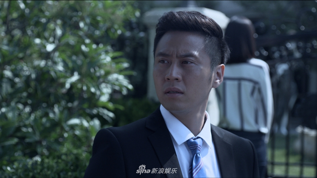 组图：《守卫者—浮出水面》靳东改形象化身国安战士 演绎现代谍战