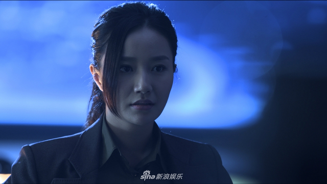 组图：《守卫者—浮出水面》靳东改形象化身国安战士 演绎现代谍战