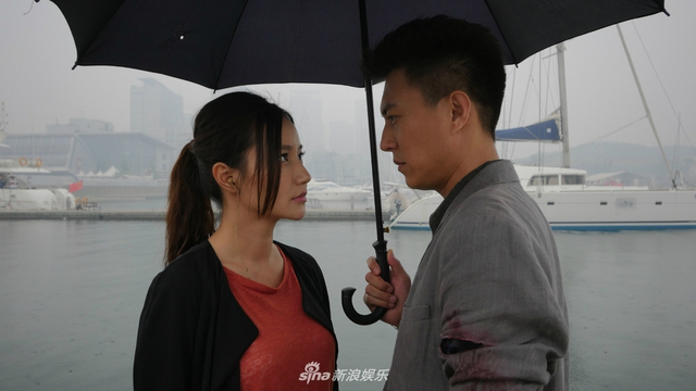 组图：《守卫者—浮出水面》靳东改形象化身国安战士 演绎现代谍战
