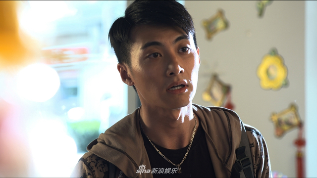 组图：《守卫者—浮出水面》靳东改形象化身国安战士 演绎现代谍战