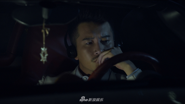 组图：《守卫者—浮出水面》靳东改形象化身国安战士 演绎现代谍战