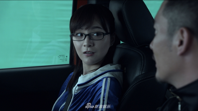 组图：《守卫者—浮出水面》靳东改形象化身国安战士 演绎现代谍战