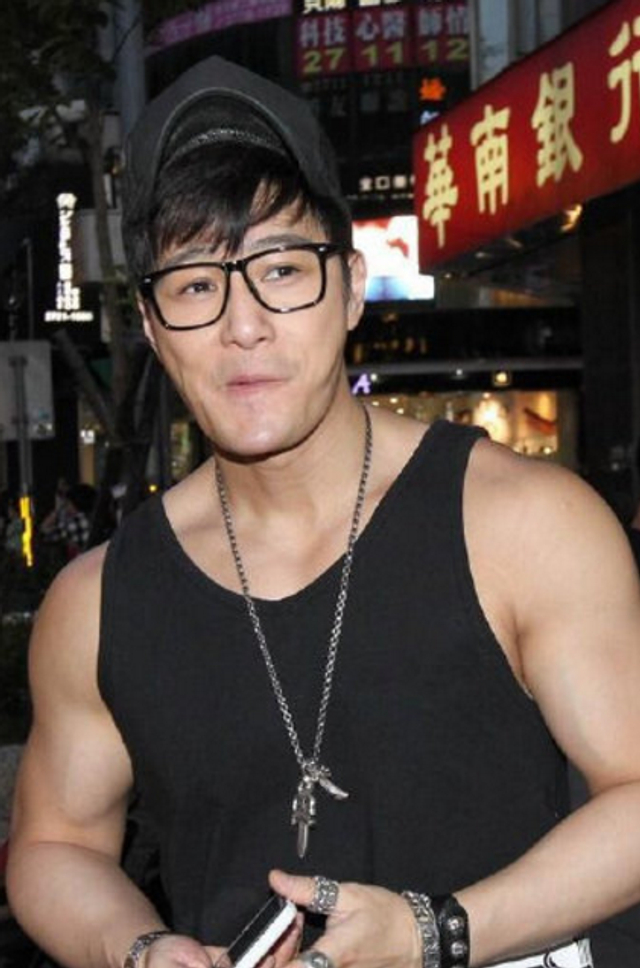 《薰衣草》男主许绍洋近照曝光认不出 健身撸铁变身肌肉男_新浪图片