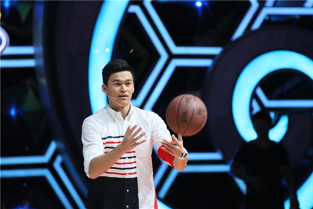 孙杨打篮球